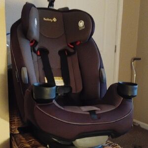 Safety 1st Convertible Car Seat - Gray